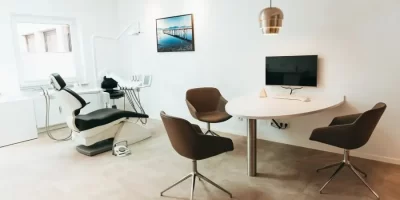Das Team nimmt sich Zeit für eine ausführliche Beratung.